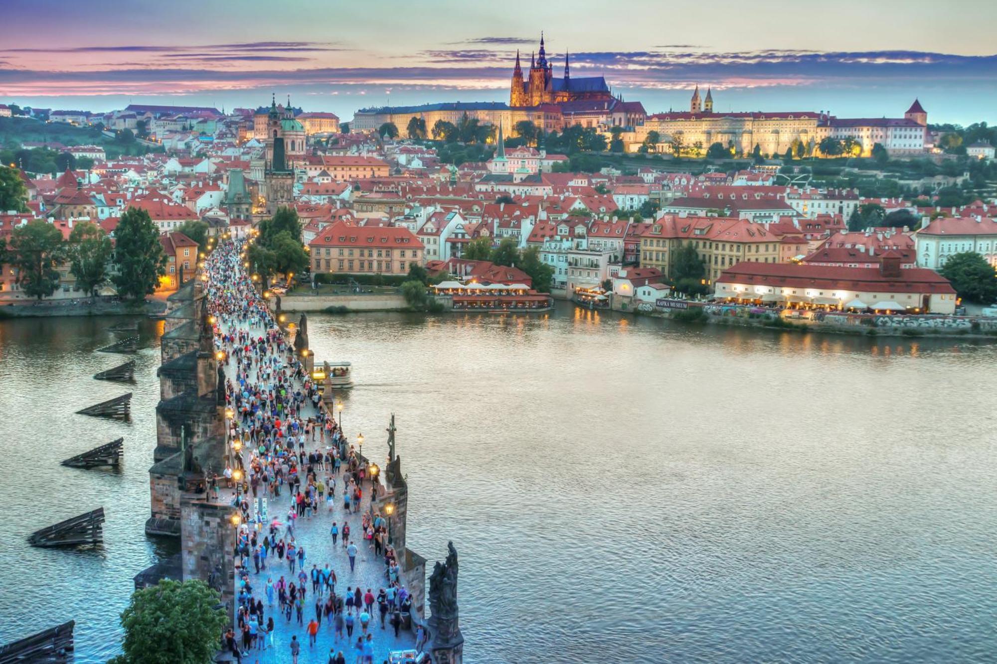 Cozy Homestay At Prague Main Station Extérieur photo